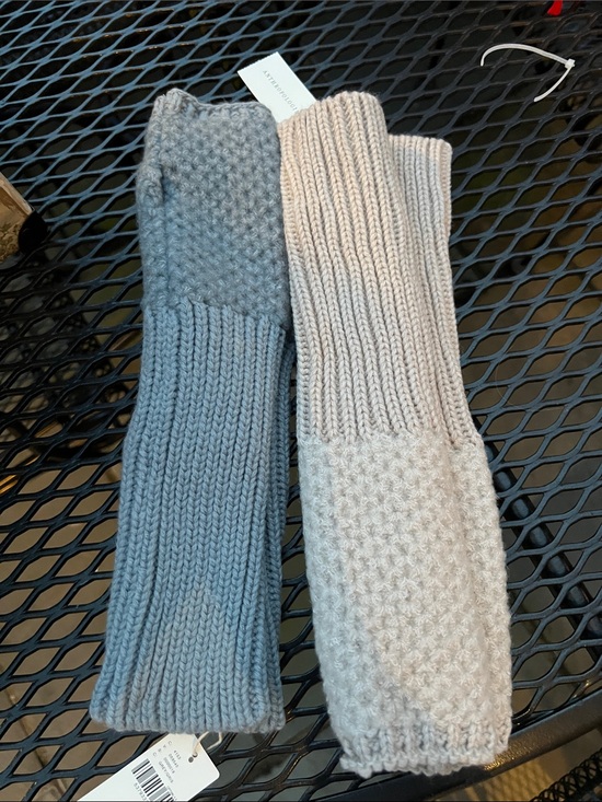 Anthropologie Accessories - Anthropologie Knit Arm Warmers in Blue and Cream, 2 pair, with thumb hole